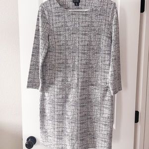 Nicole Miller Women’s Dress Size Small - Business Attire